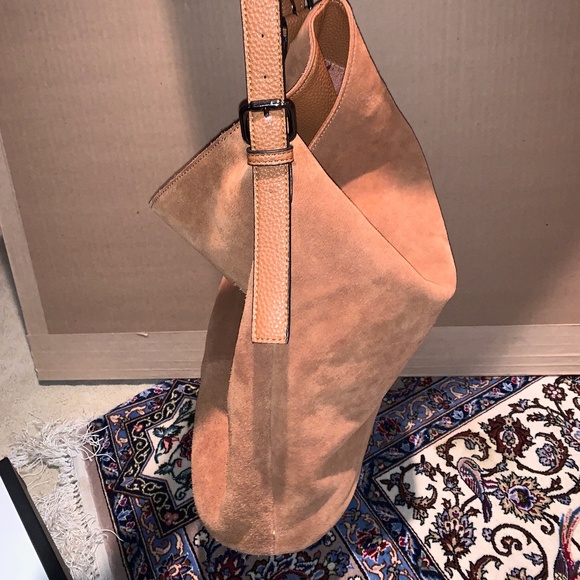 Moda Luxe Tan Suede Shoulder Bag - Picture 3 of 5